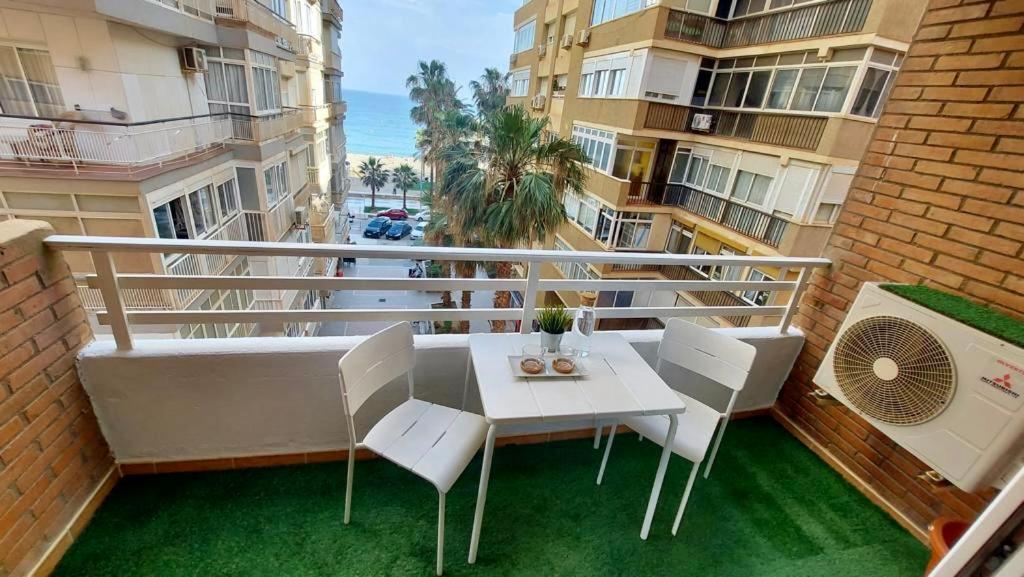Appartamento Malagueta Blue Málaga Esterno foto